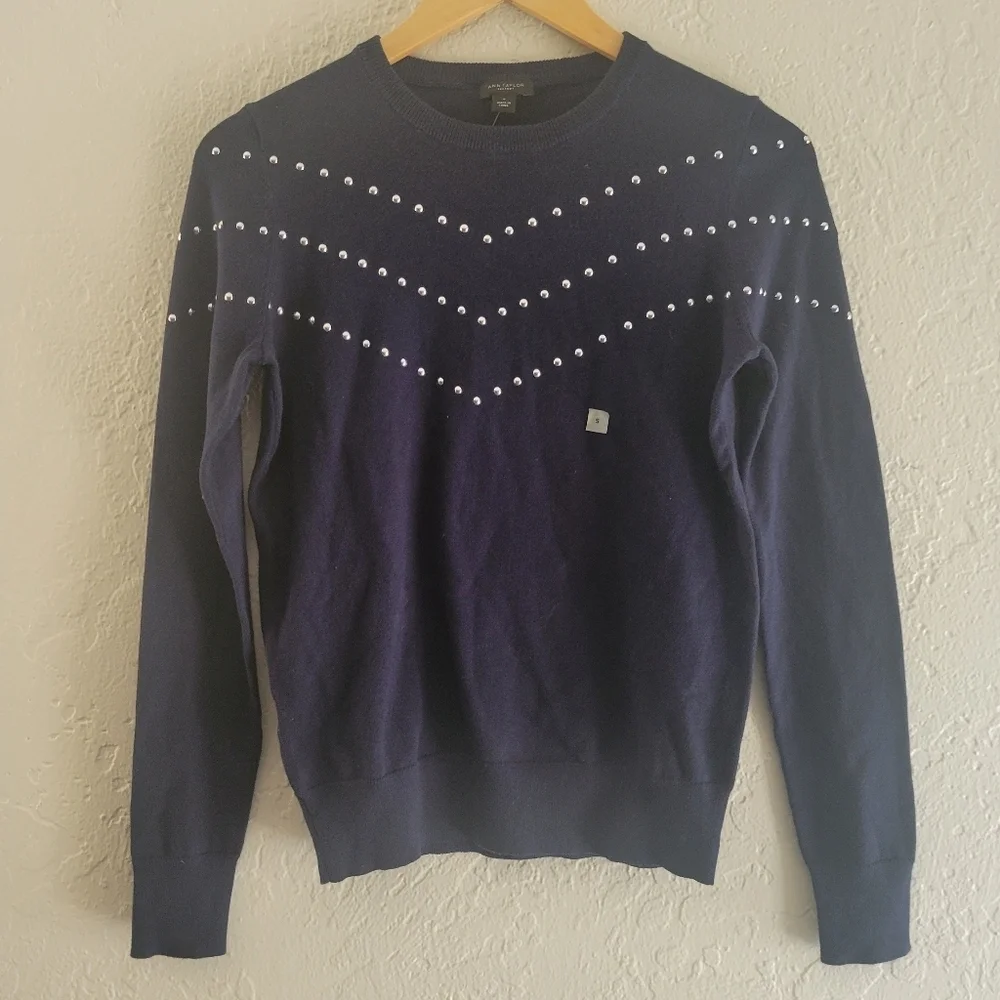 Ann Taylor Sweater Size Small NWT